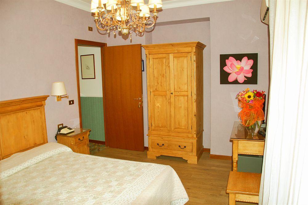 Hotel La Culla Del Lago Castel Gandolfo Exterior foto